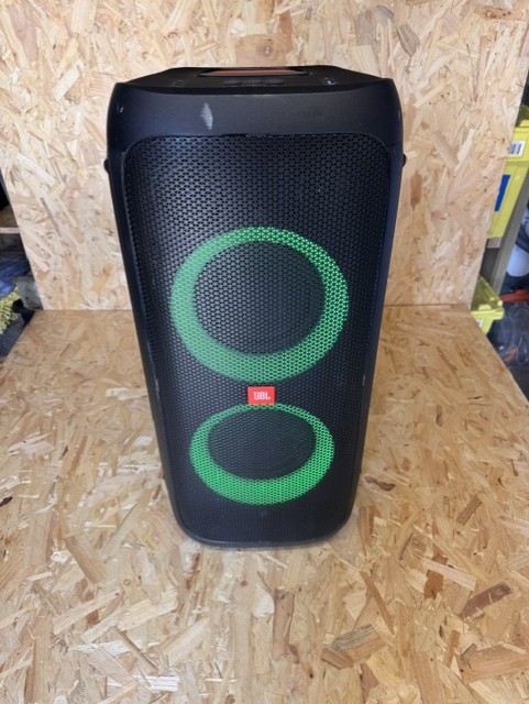 Jbl partybox 310 - powerful bluetooth party speaker