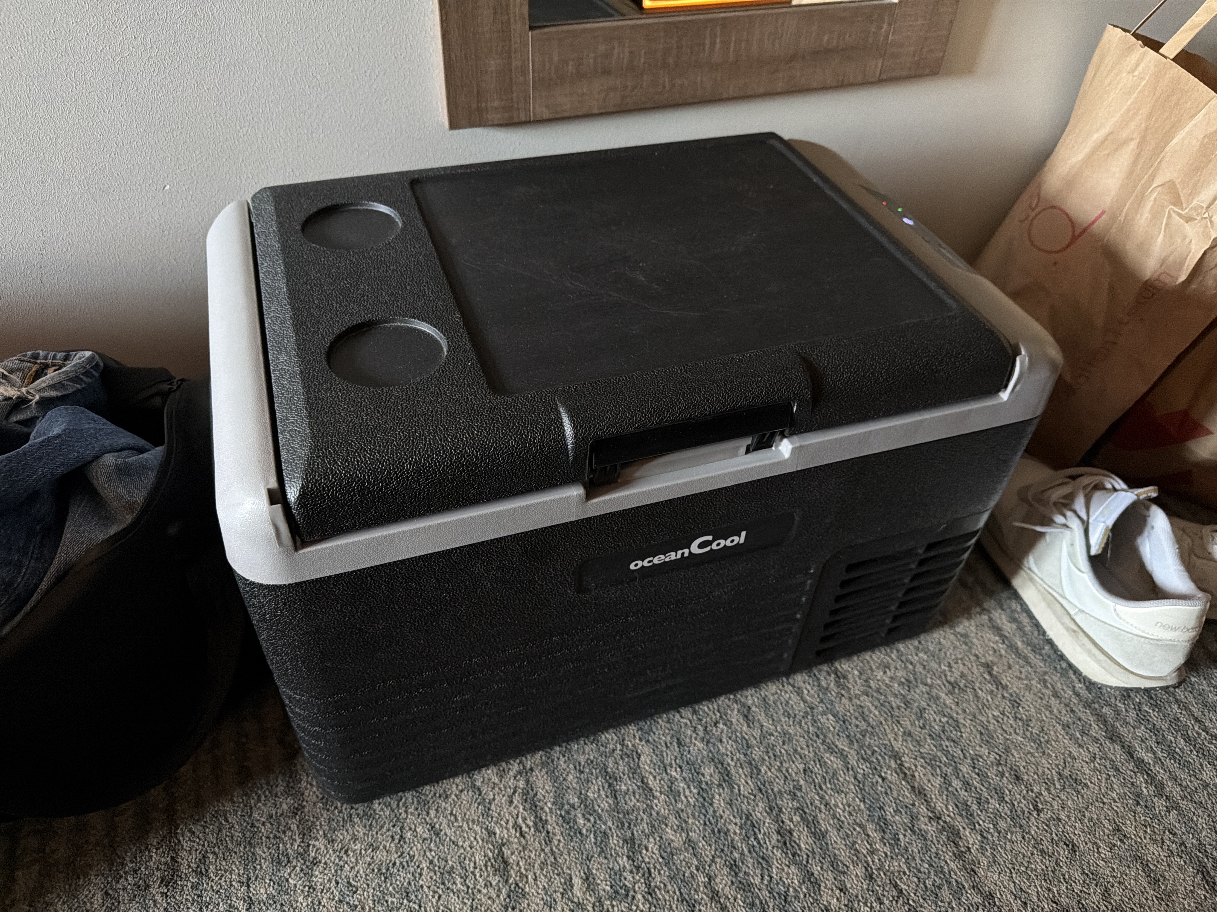 Rymlig kompressorkylbox ocean cool 30l – perfekt för camping, roadtrip & båt 🚐⛵