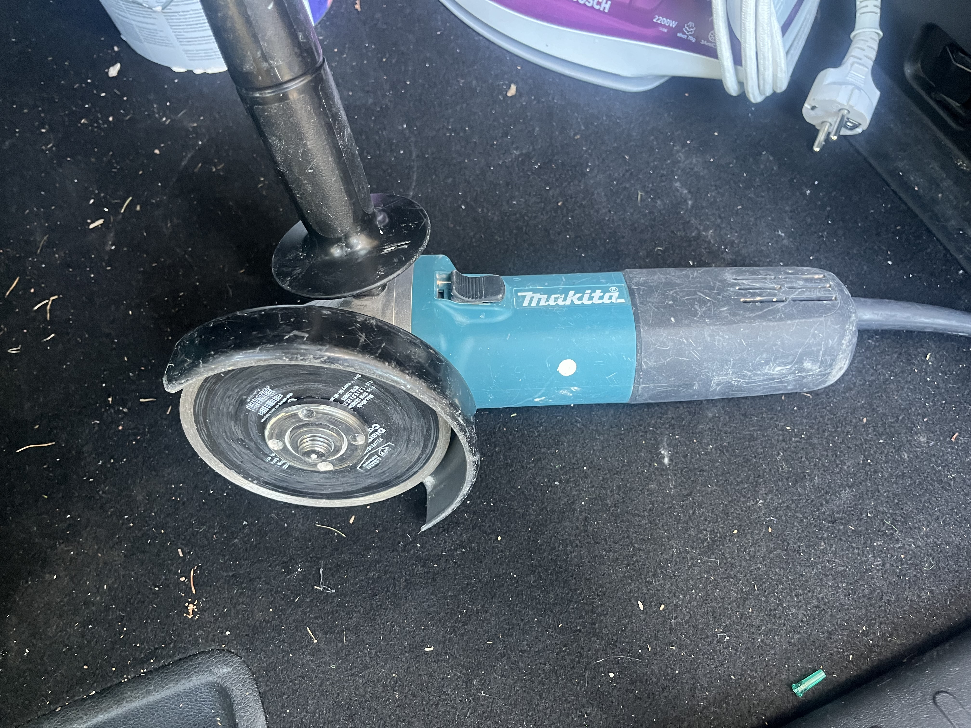 Makita kulmahiomakone / rälläkkä 125 mm