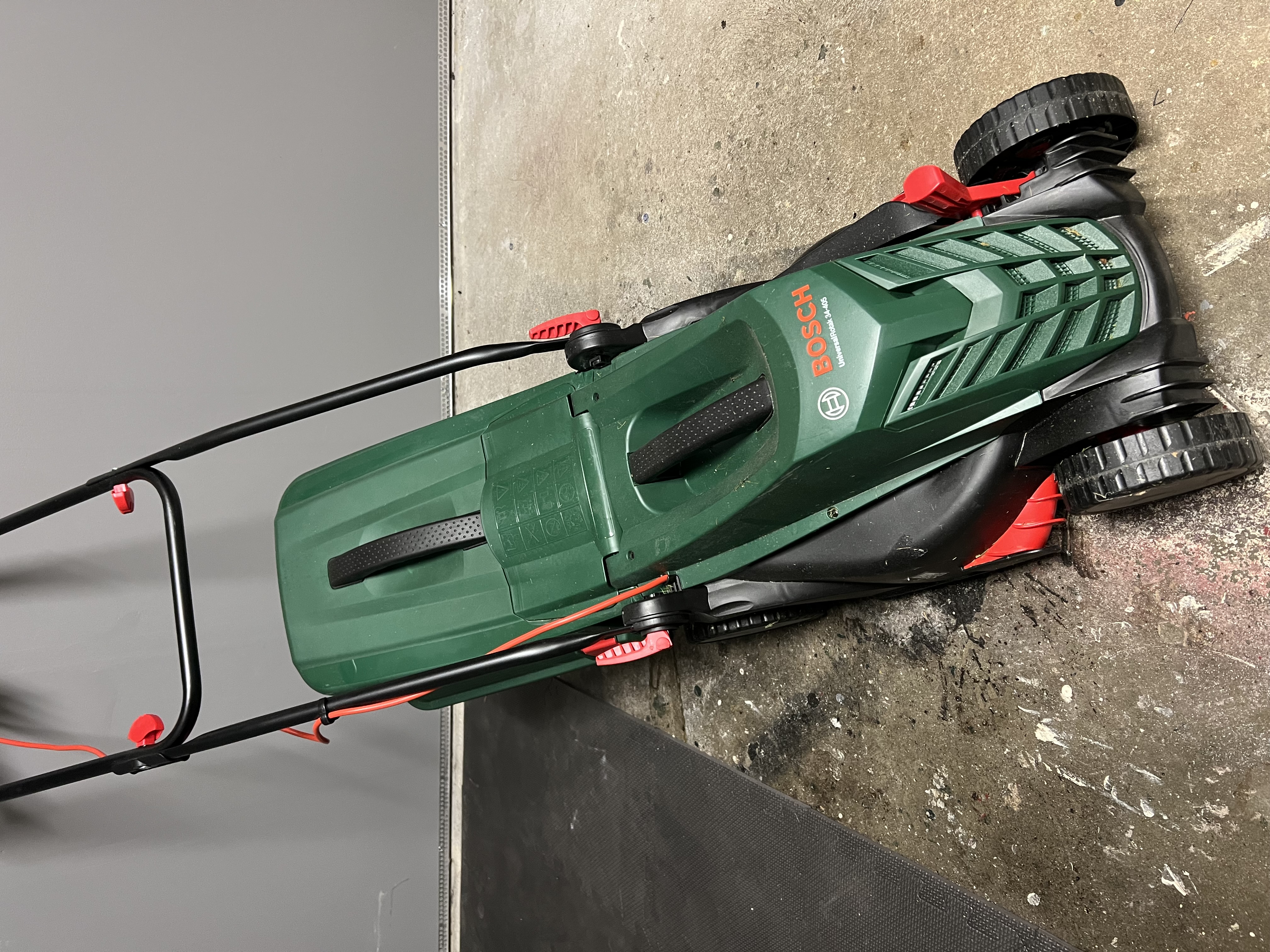 El-gräsklippare bosch universalrotak 34-405