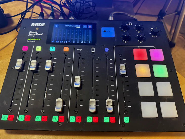 Rodecaster pro