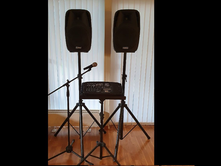 Högtalare till din fest/middag/mingel!