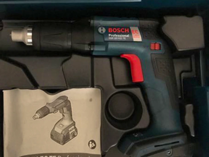 Bosch gipsskrutrekker med formater til leie