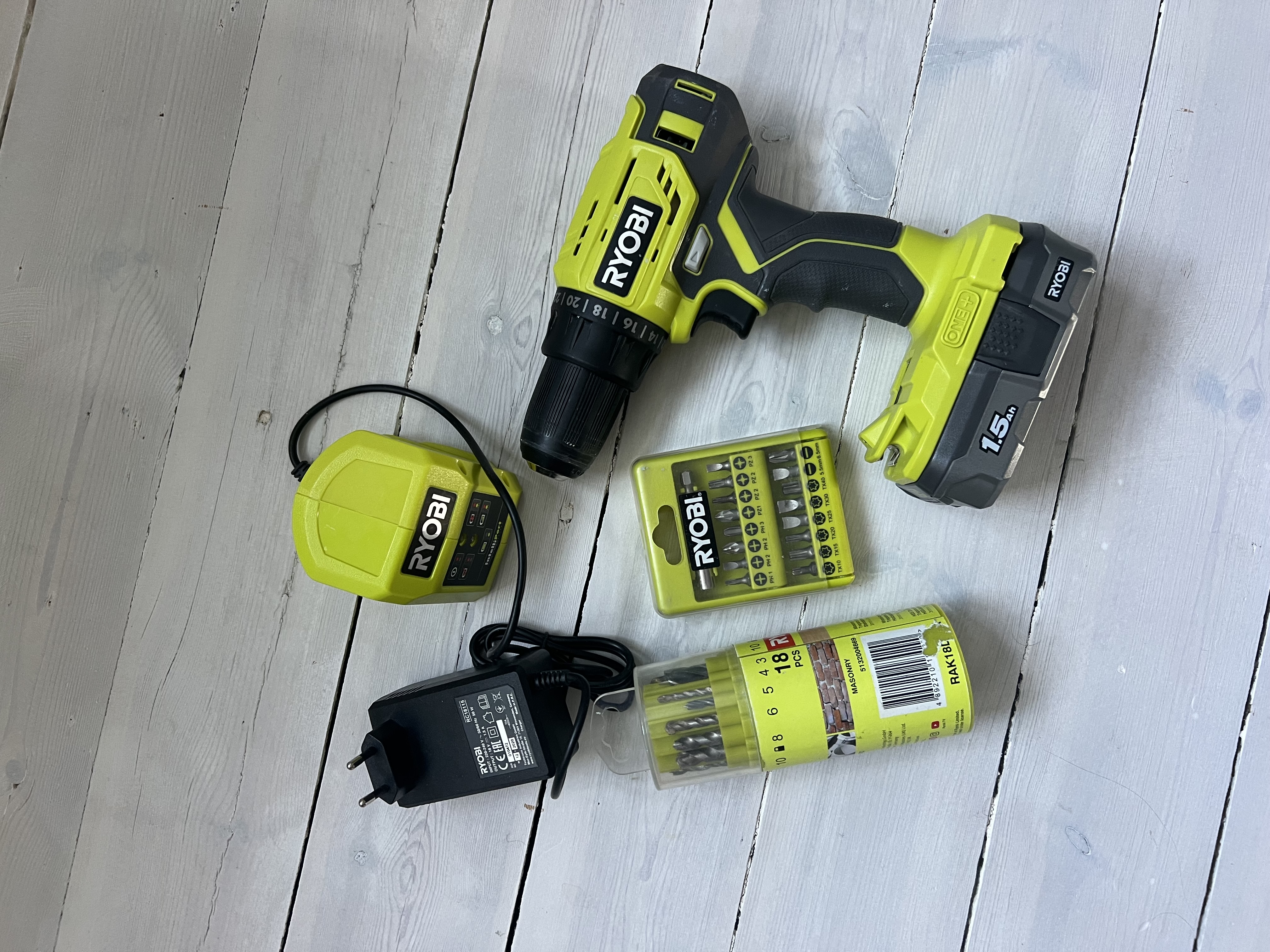 Ryobi skruvdragare, bitsar och borrar