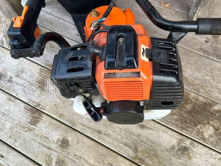 Jordborr bensindriven