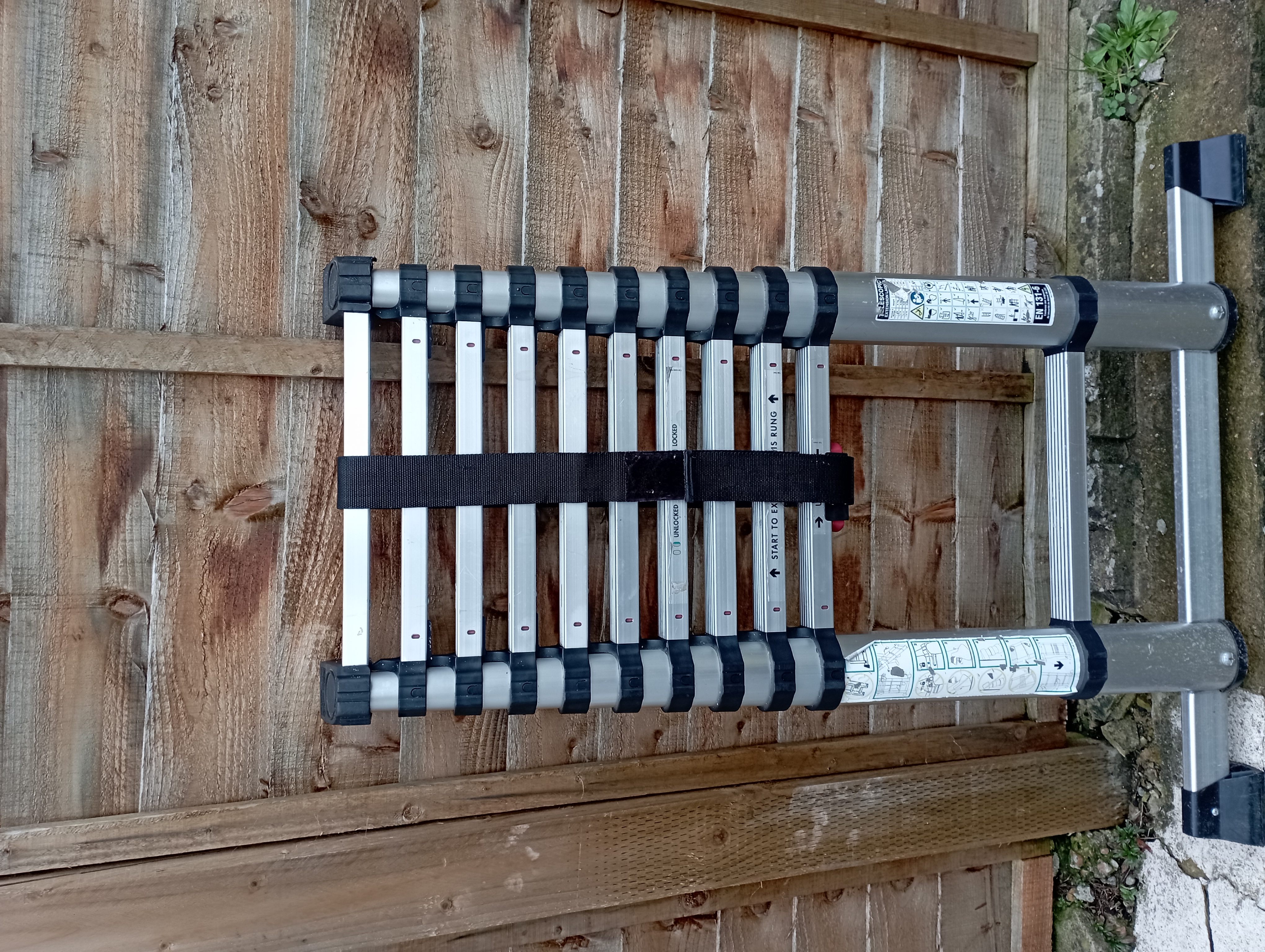 Telescopic ladder,indoor, outdoor, loft d.i.y etc