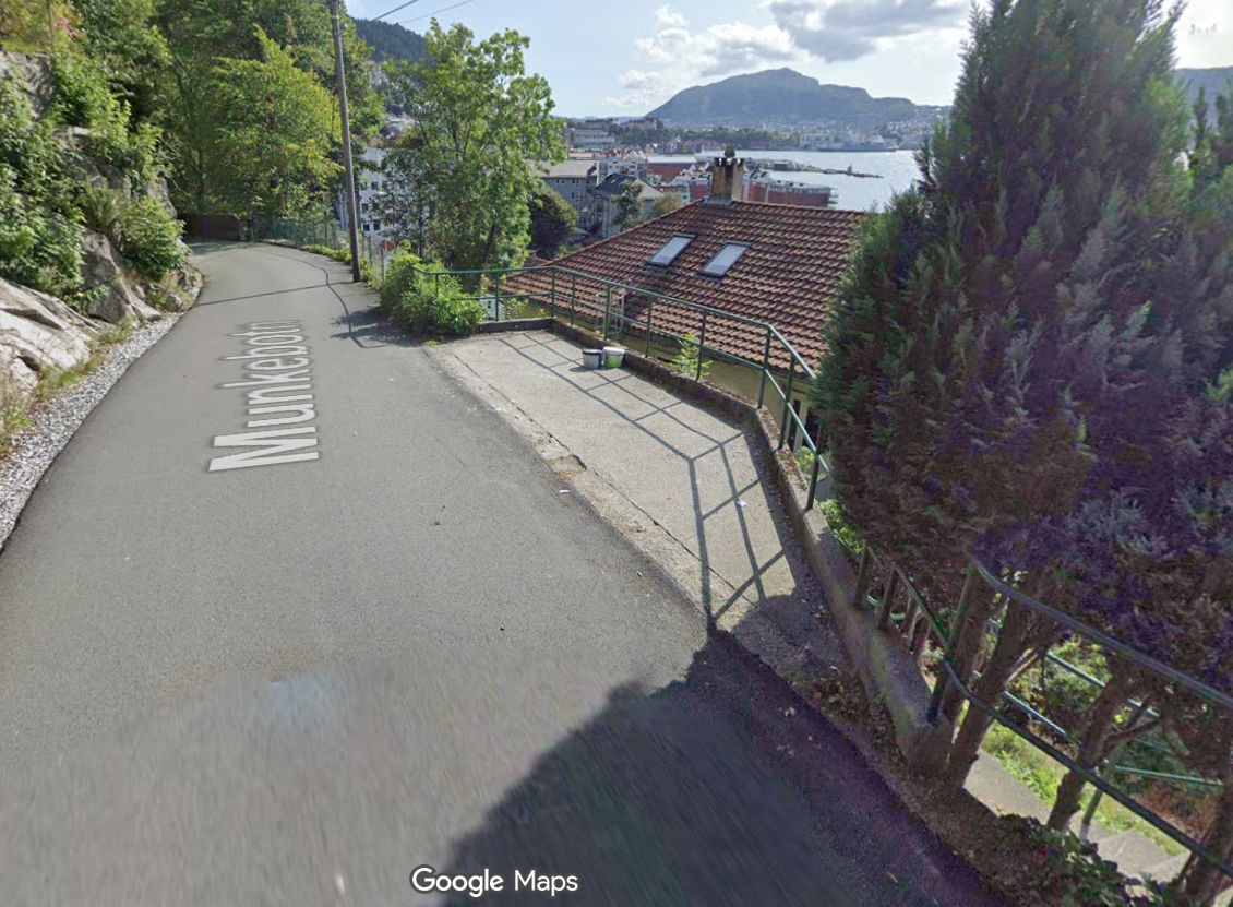 Parkering i munkebotn 2b til leie