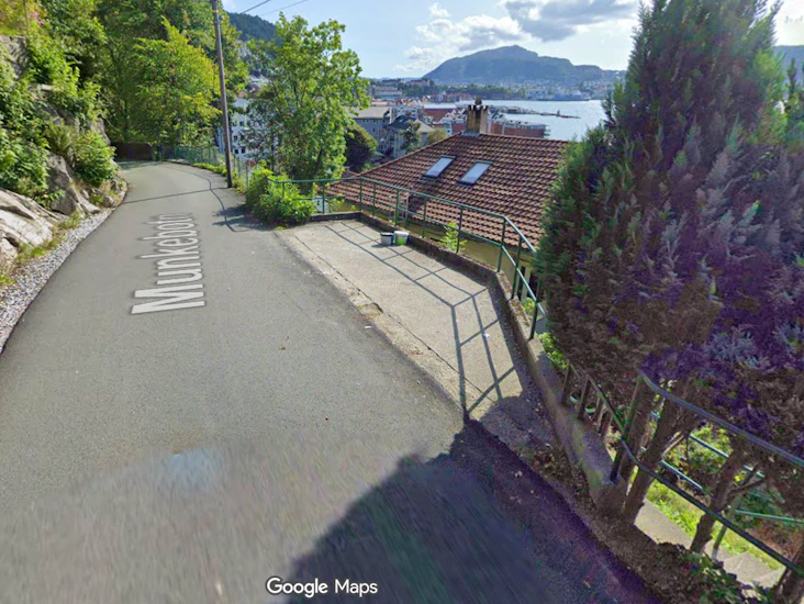 Parkering i munkebotn 2b til leie