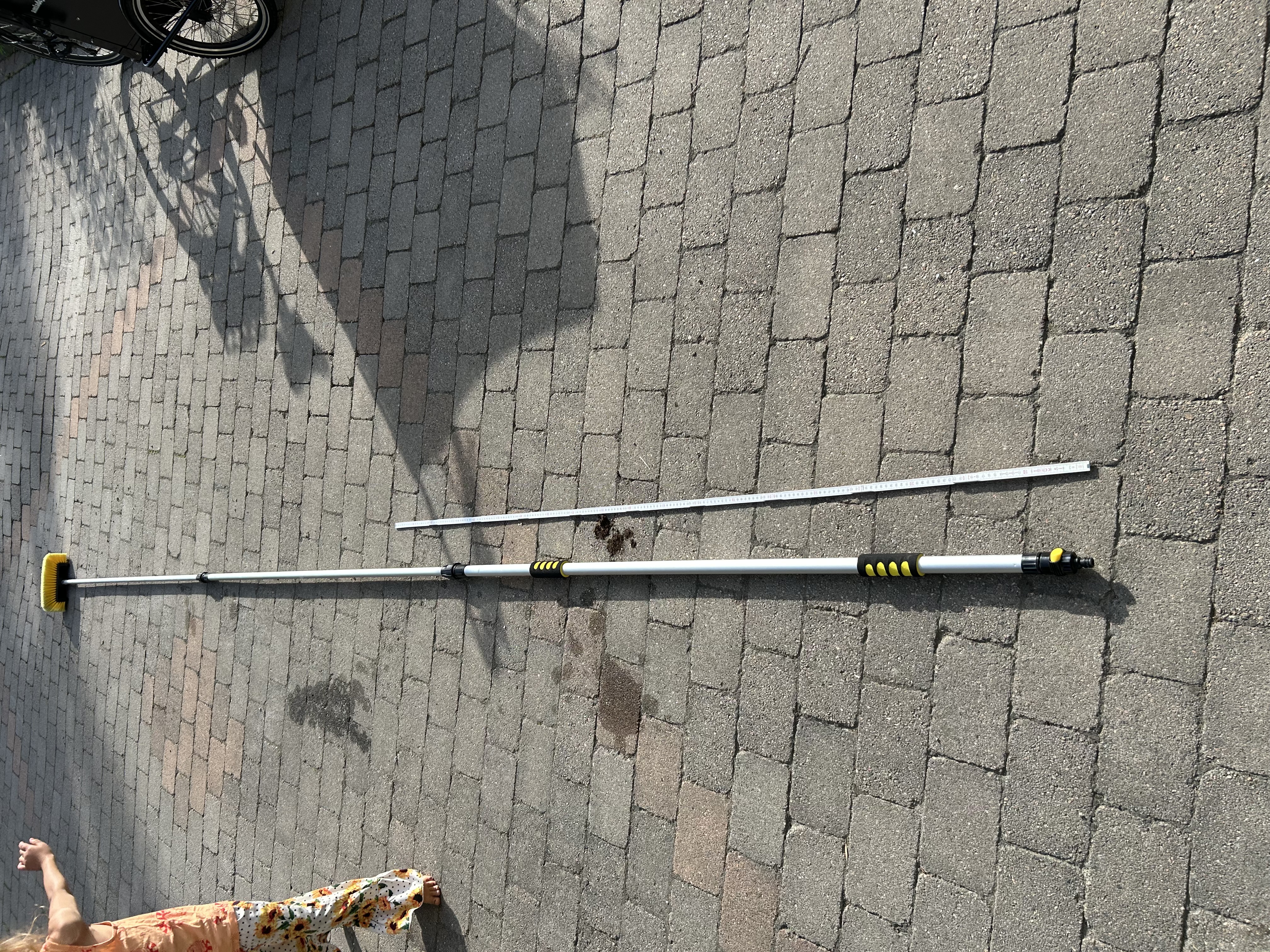 5 m skaftborste med vattenanslutning 
