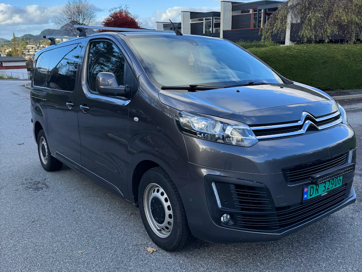 Utleie av citroen jumpy varebil 2.0 (l2)