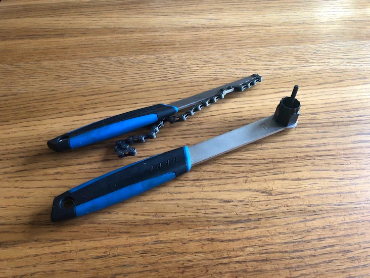 Verktyg för byte av kassett i bak