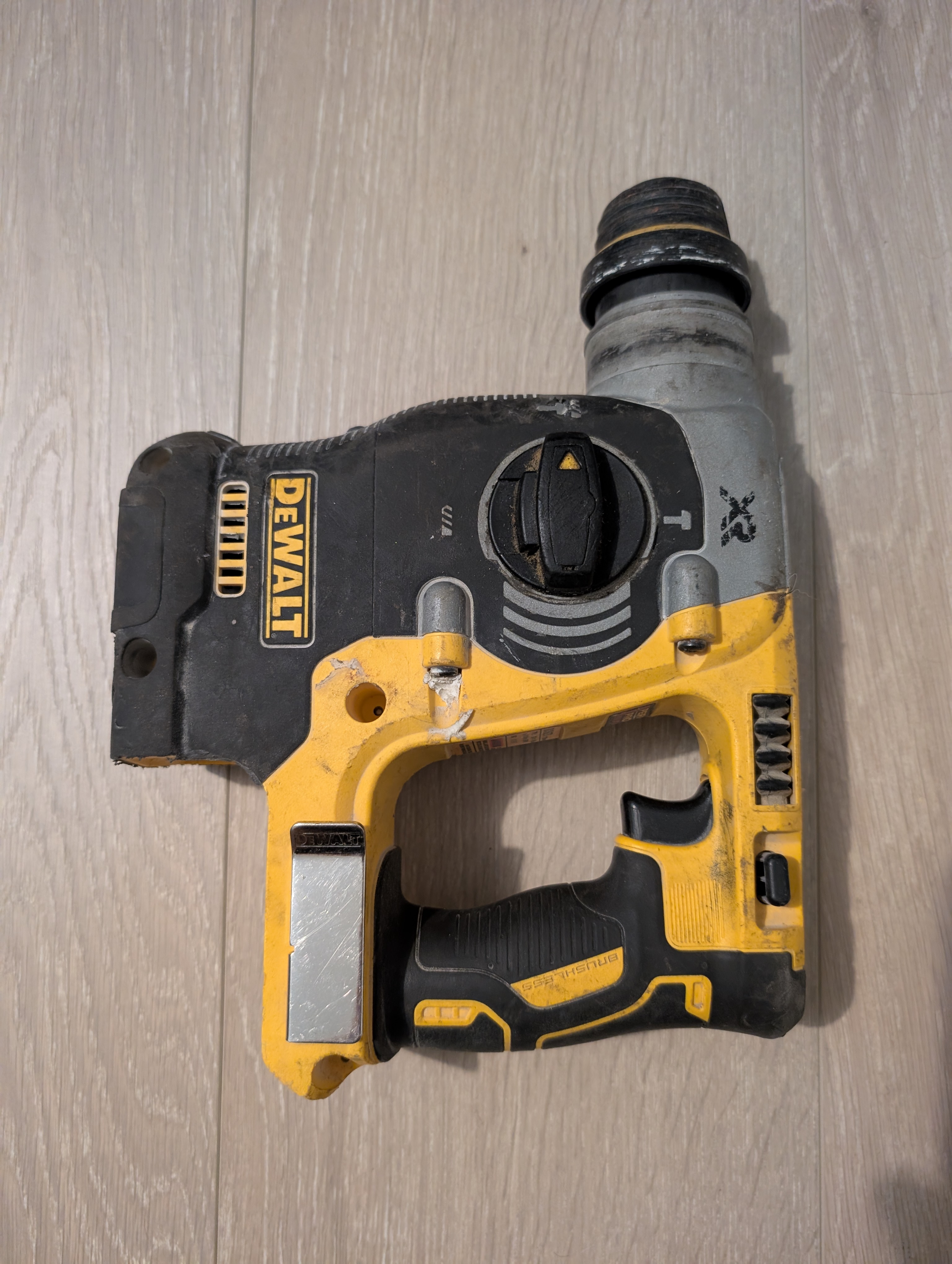 Dewalt dch273 slagborhammer med 5.0ah batteri – kraftig og pålitelig