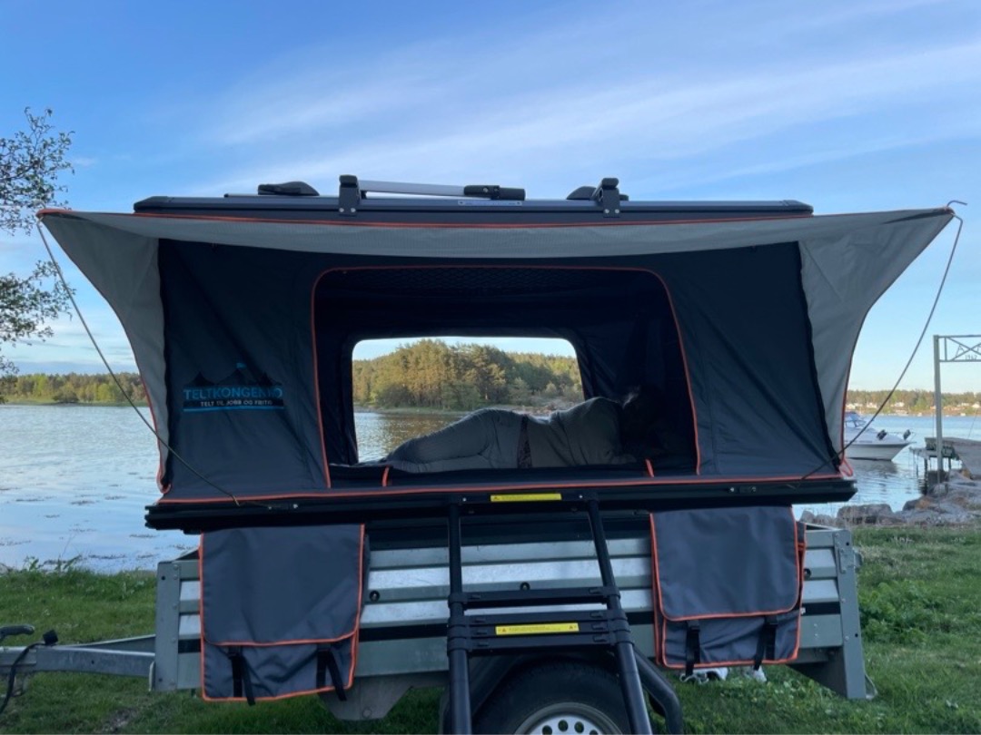 Taktelt montert på tilhenger