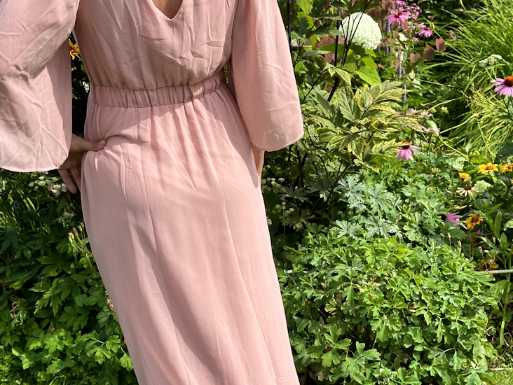 Kjole til fest og bryllup