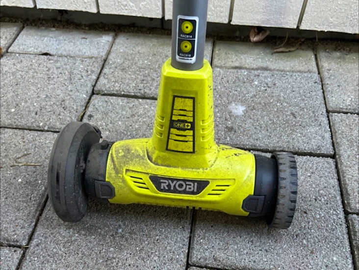 Ryobi plattrensare / ogräs