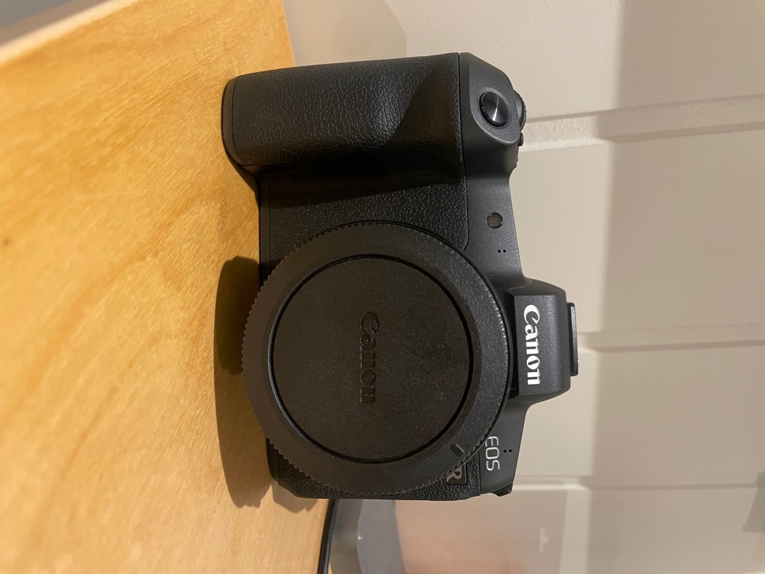 Canon eos r med ef-rf adapter