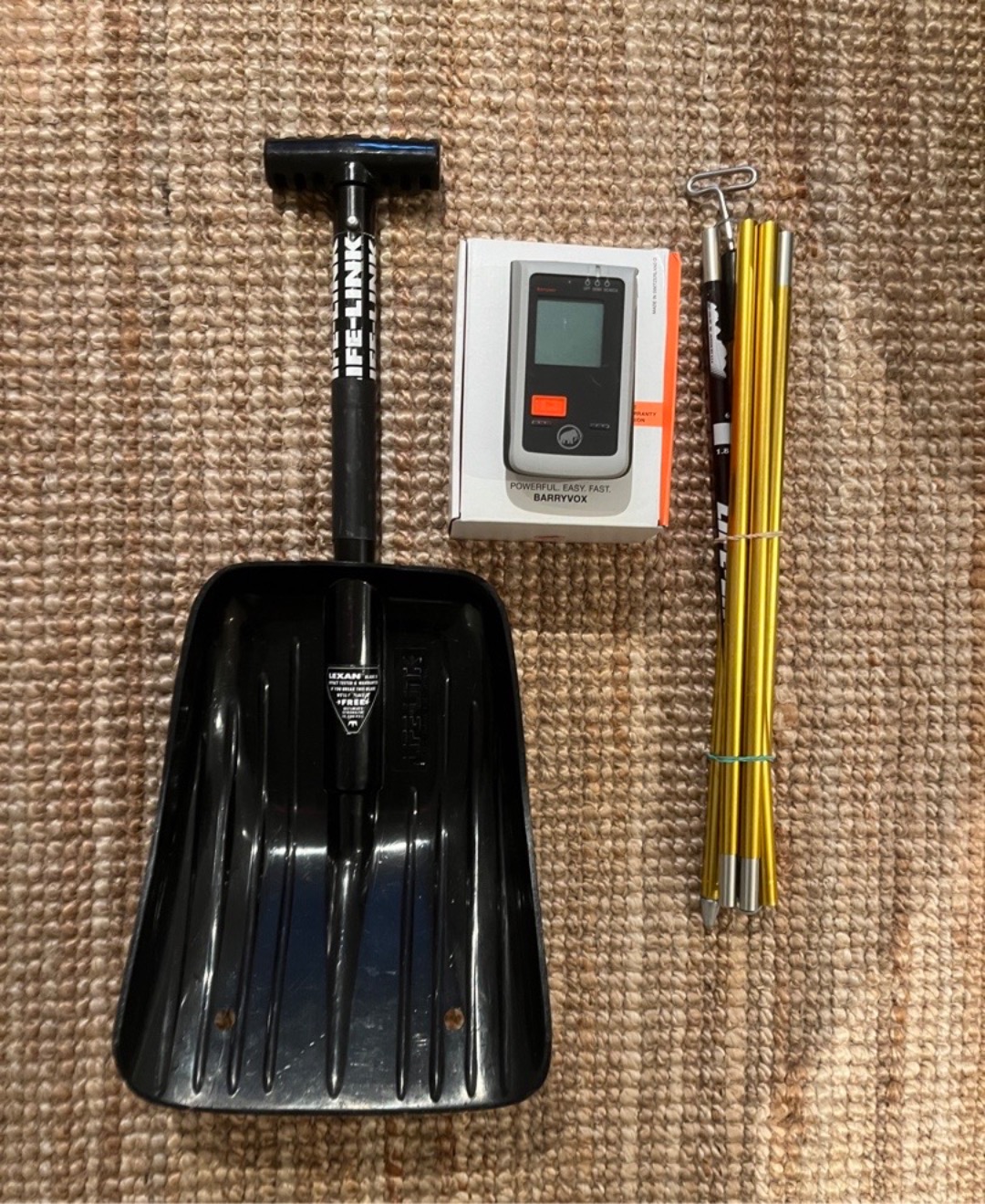 Lavinutrustning: spade, sond, transceiver 