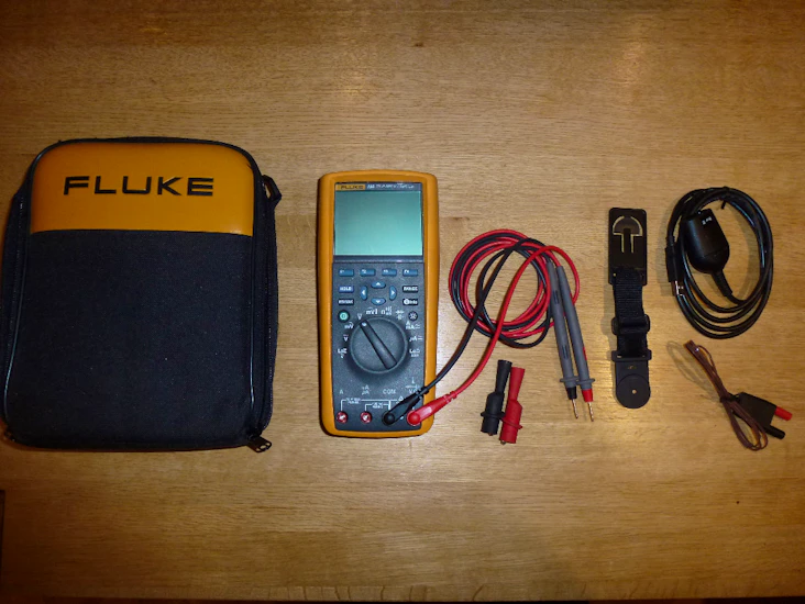 Fluke 289 mulitmeter