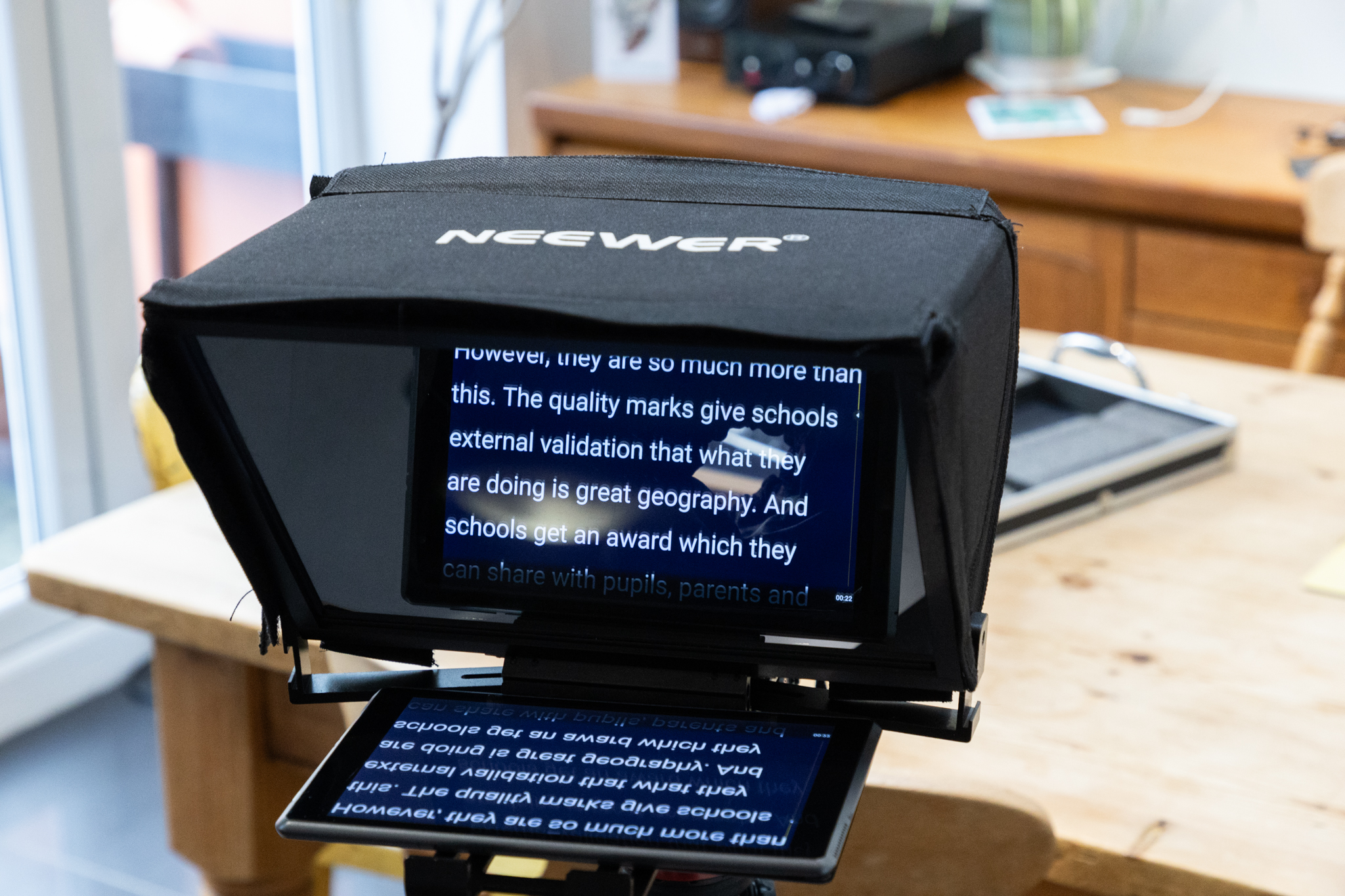 Neewer autocue + acer tablet + software