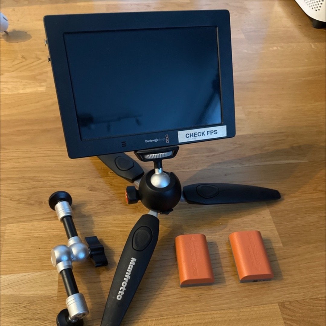 Blackmagic video assist 7 tum monitor 