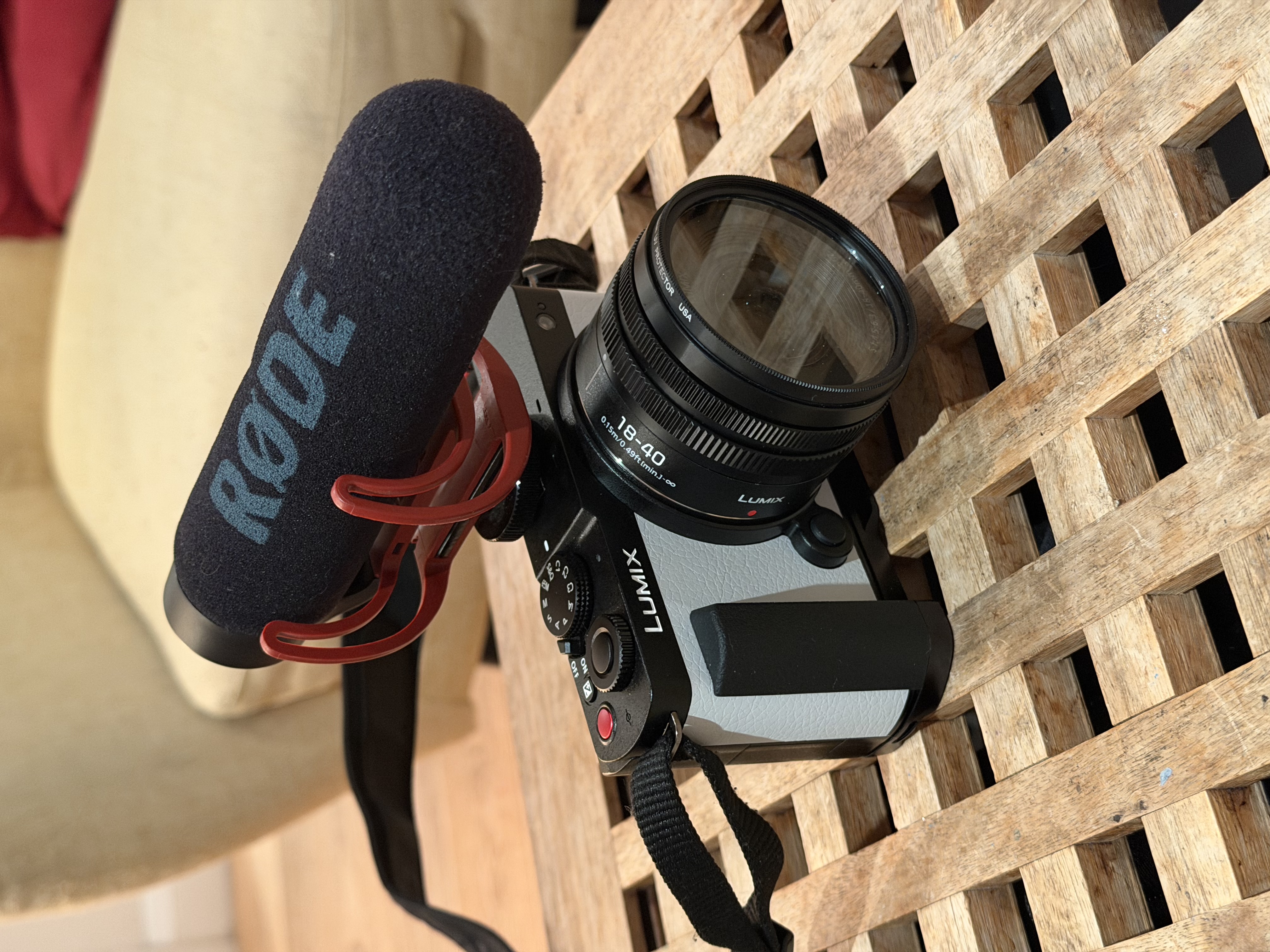 Lumix s9 + mic + 16-40mm lens