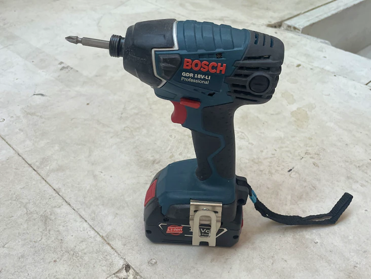 Bosch gdr 18v-li impact driver