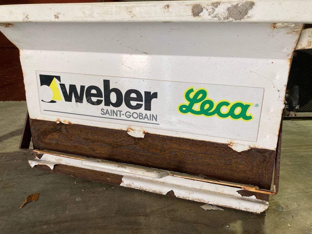 Murarlåda för stenar mellan 15-35cm 