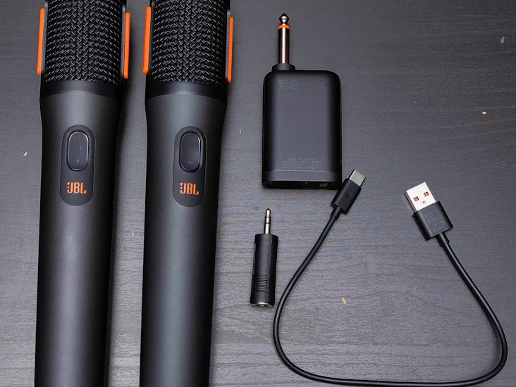 Leie jbl partybox wireless mic – perfekt for enhver anledning! 🎤