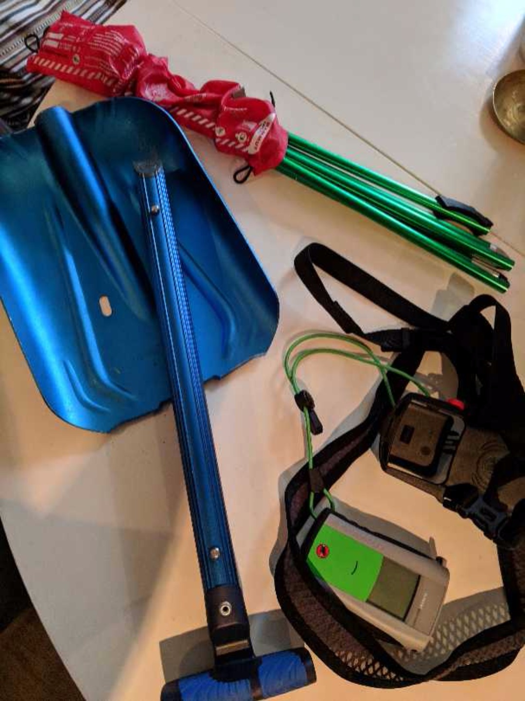 Transceiver, sond och spade