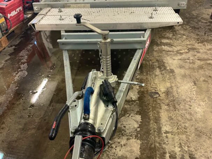 Tysse 6407 maskinhenger