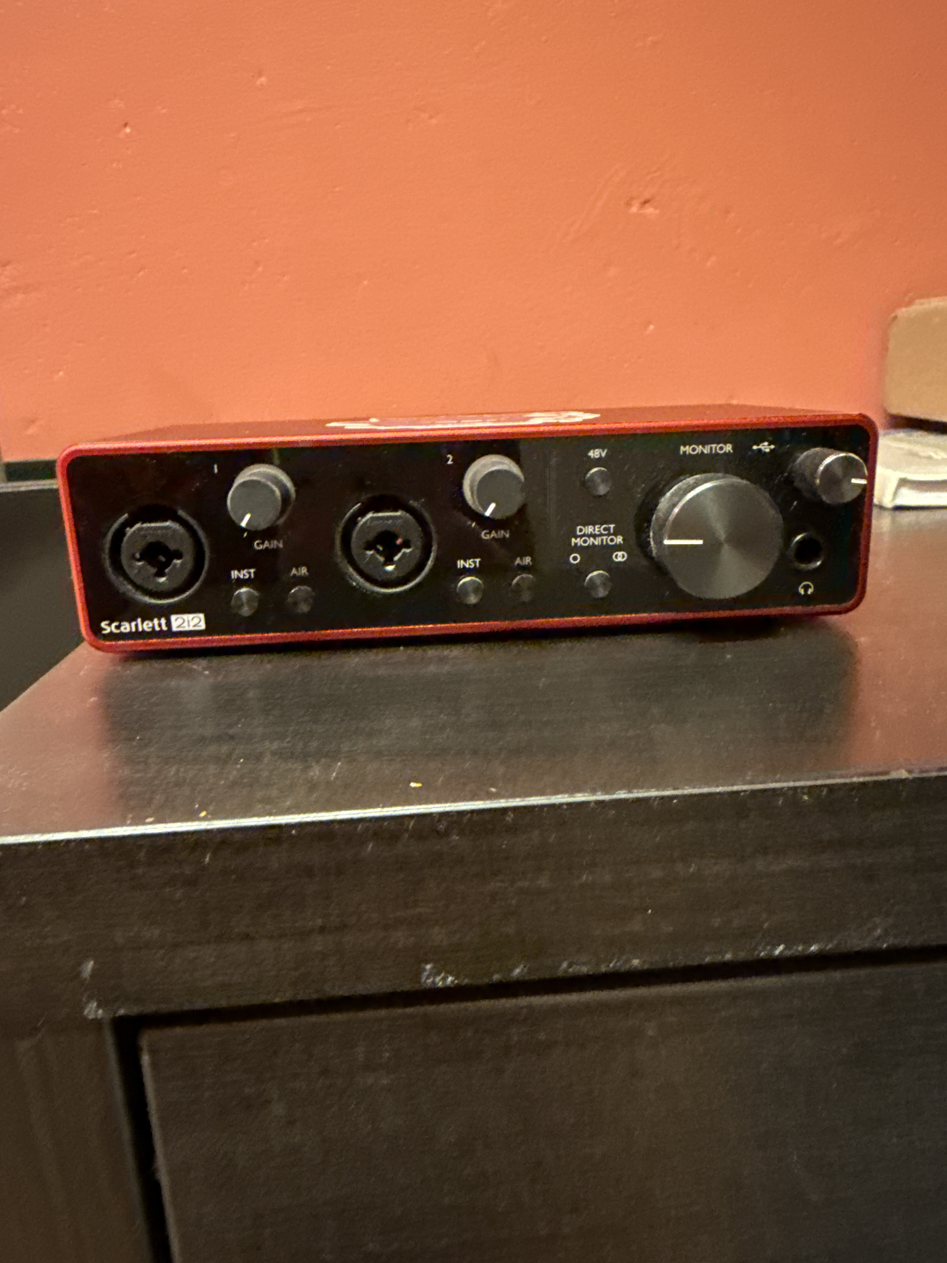 Focusrite scarlett 2i2