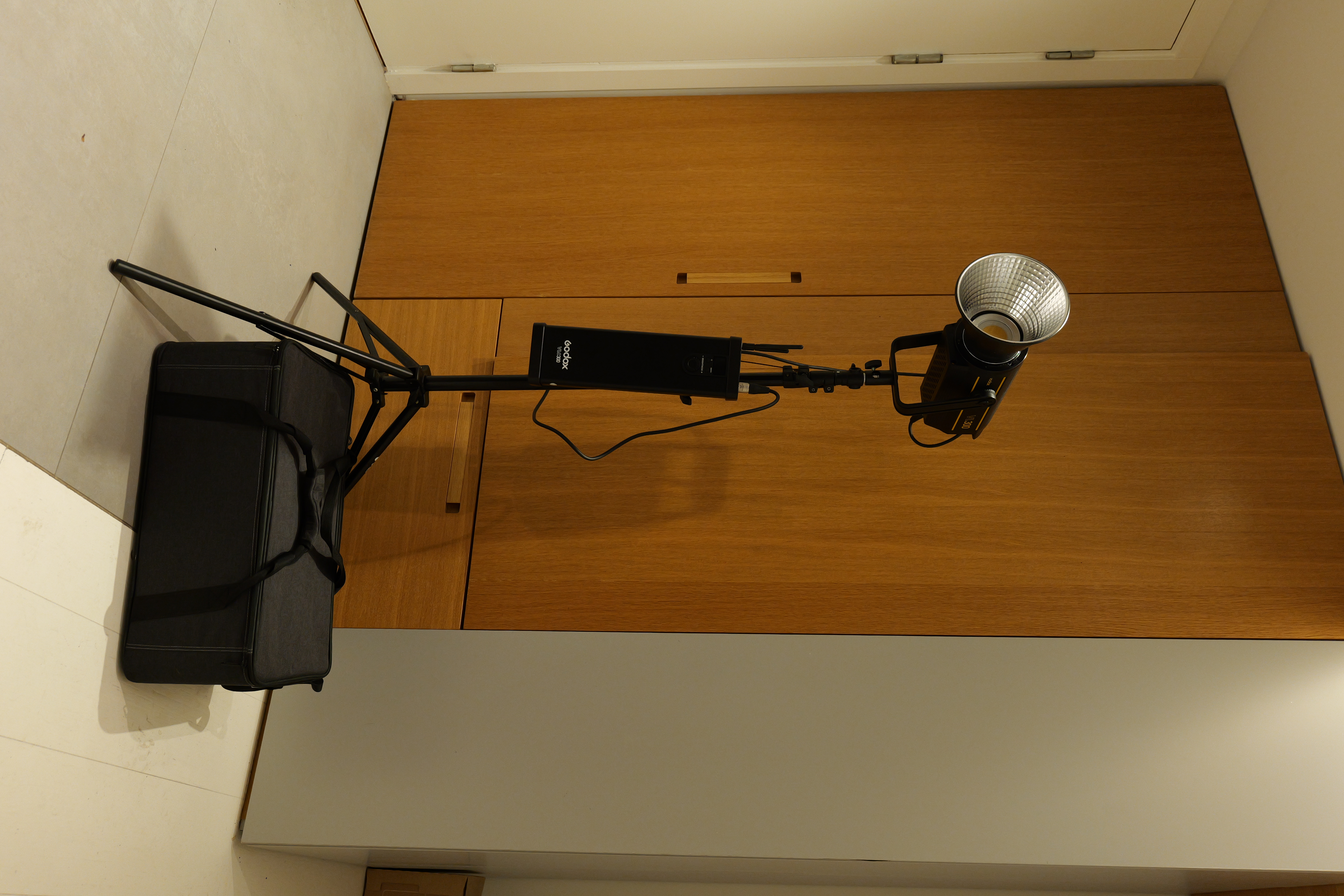 Godox vl300 led light