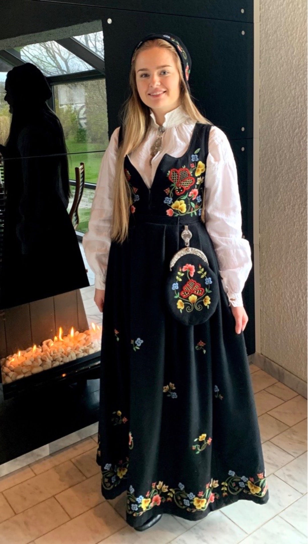 Bunad: gudbrandsdal festdrakt - str s