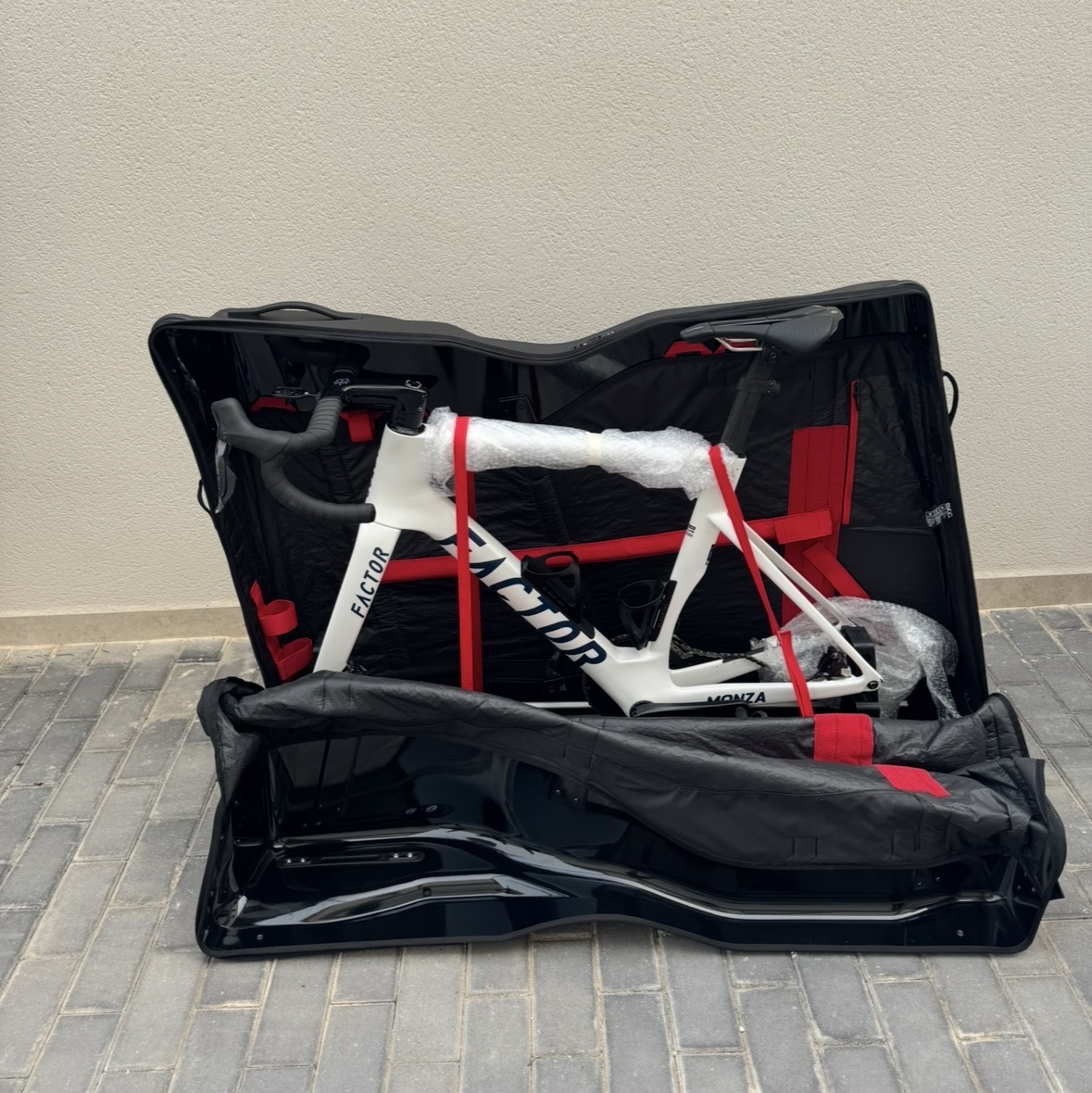 Udlejning af evoc road bike bag pro