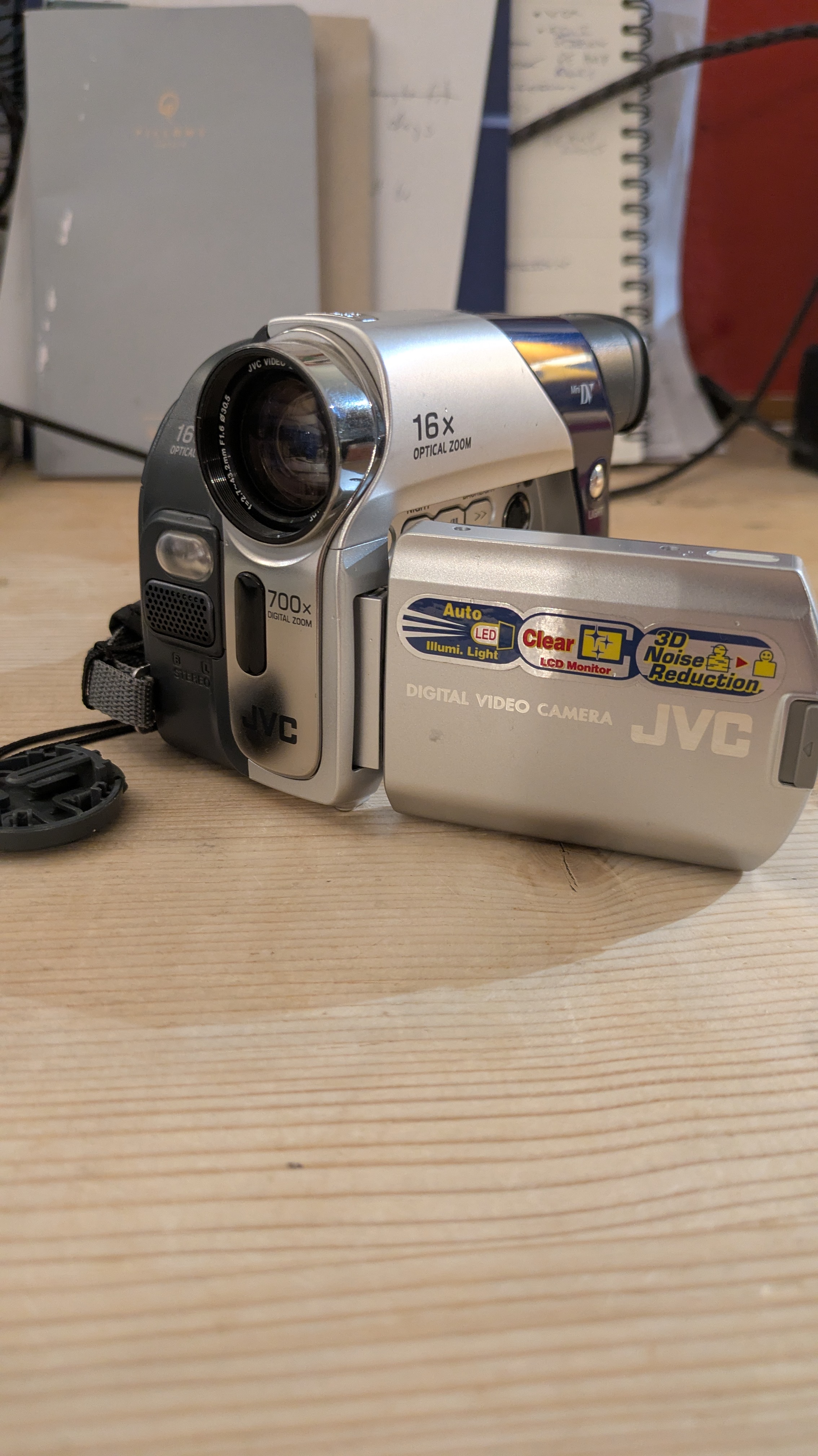 Jvc video recorder (90s gr-d53ek)