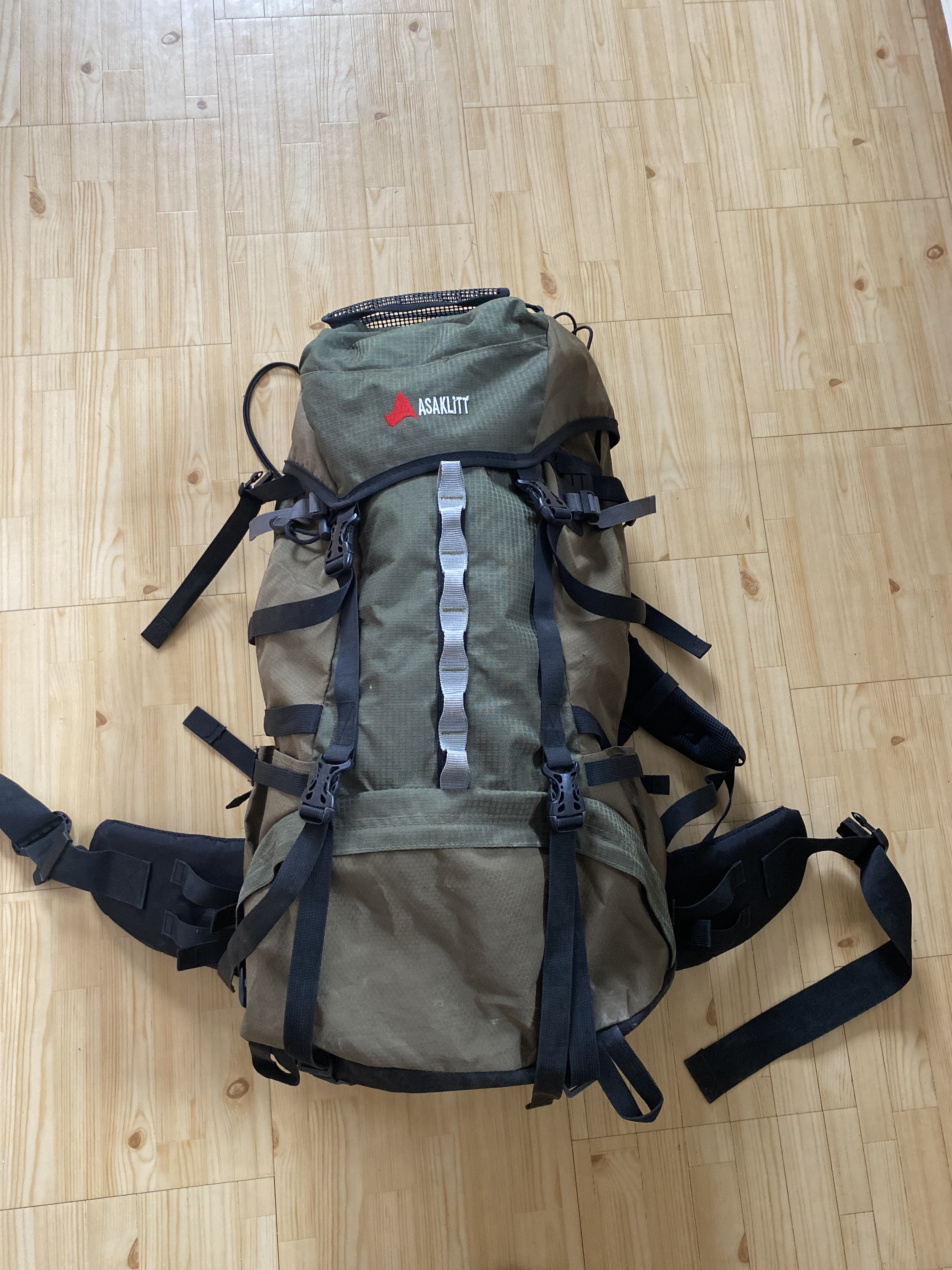 Vandringsryggsäck 65 liter 