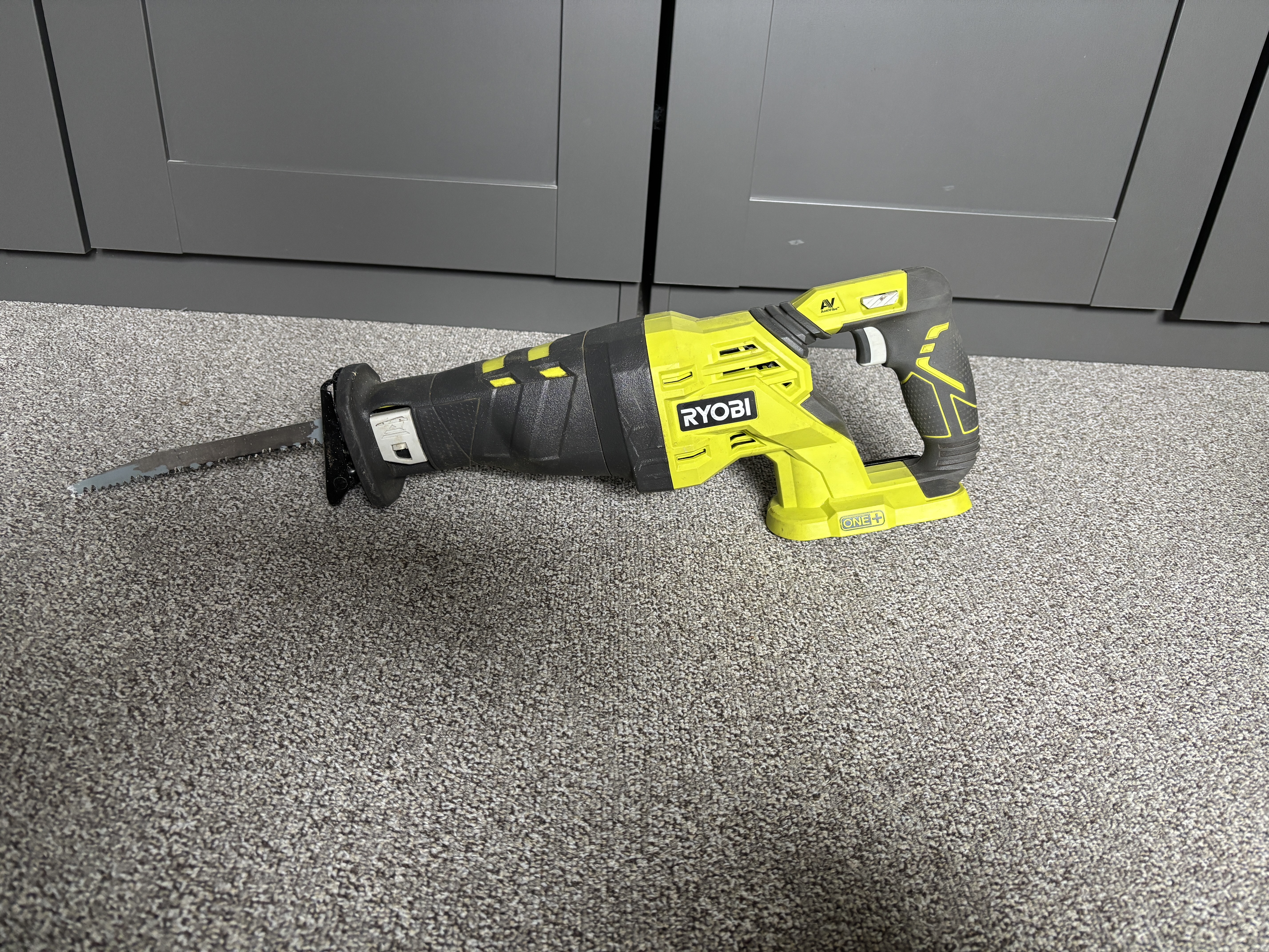 Tigersåg batteridriven ryobi