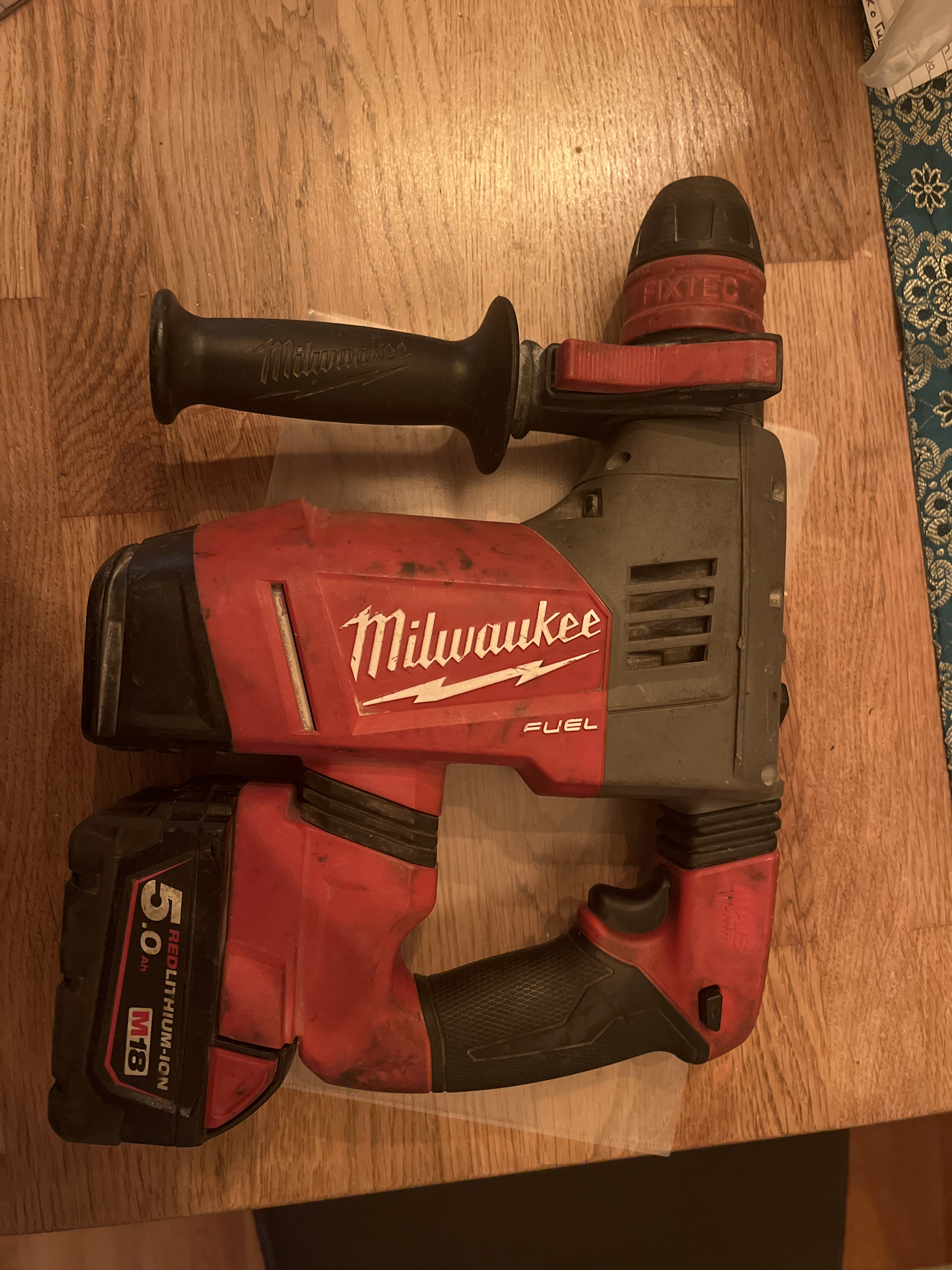 Slag borr - batteri driven. tillbehör finns 