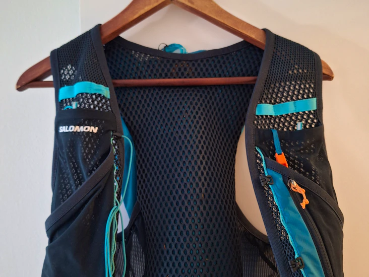 Juoksuliivi salomon advanced skin 12, koko l