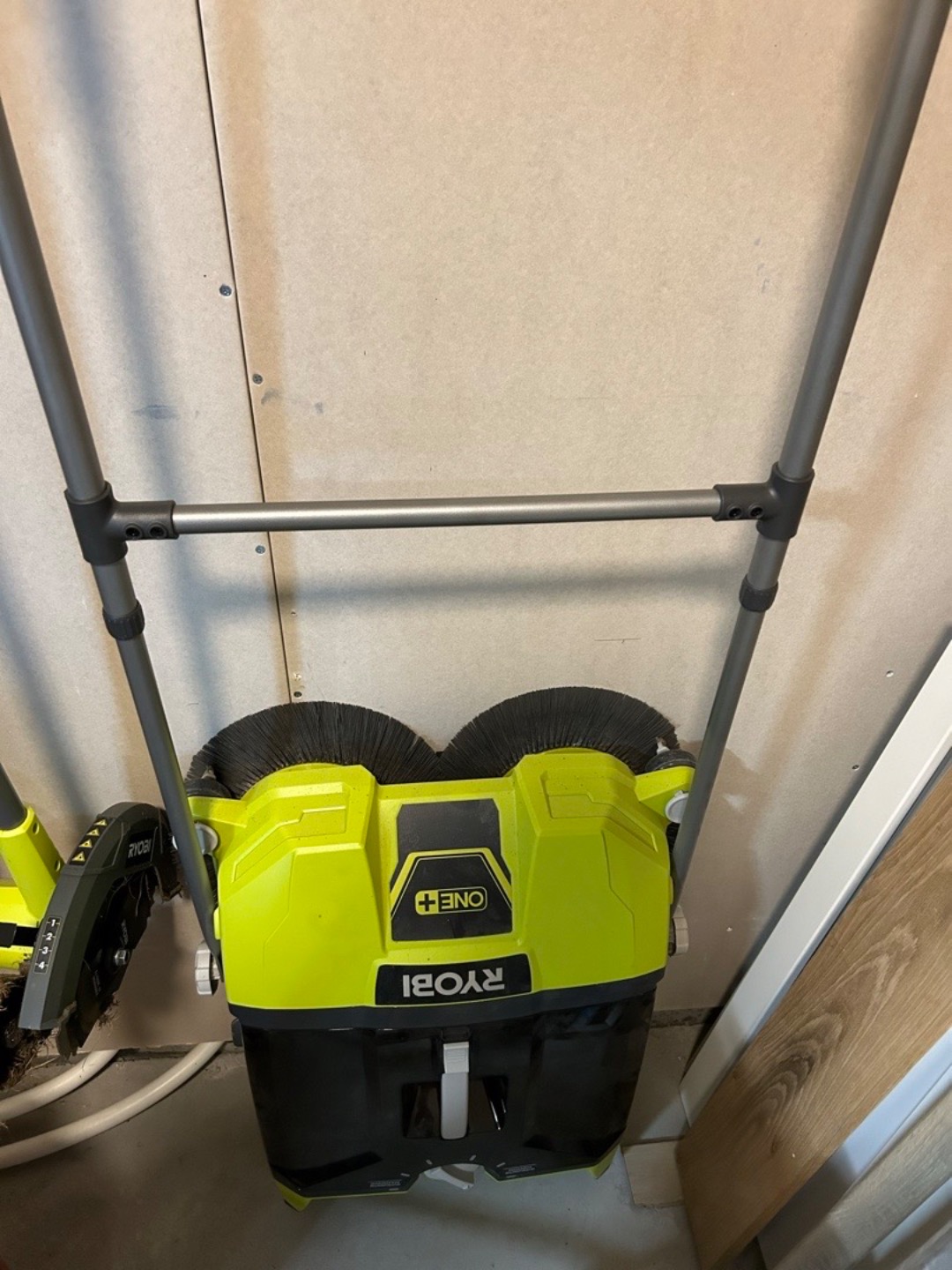Ryobi feiemaskin