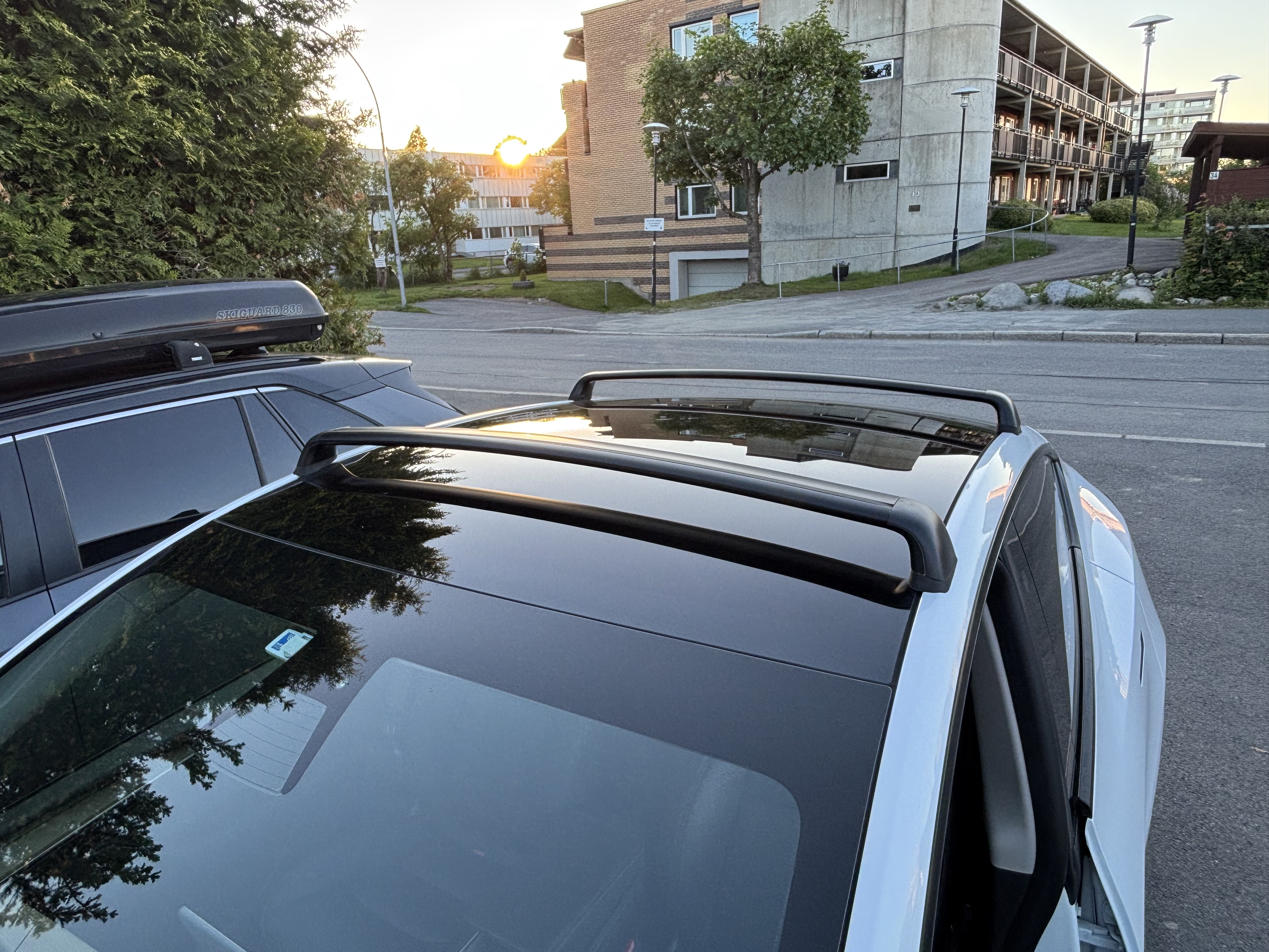 Takstativ for tesla model y