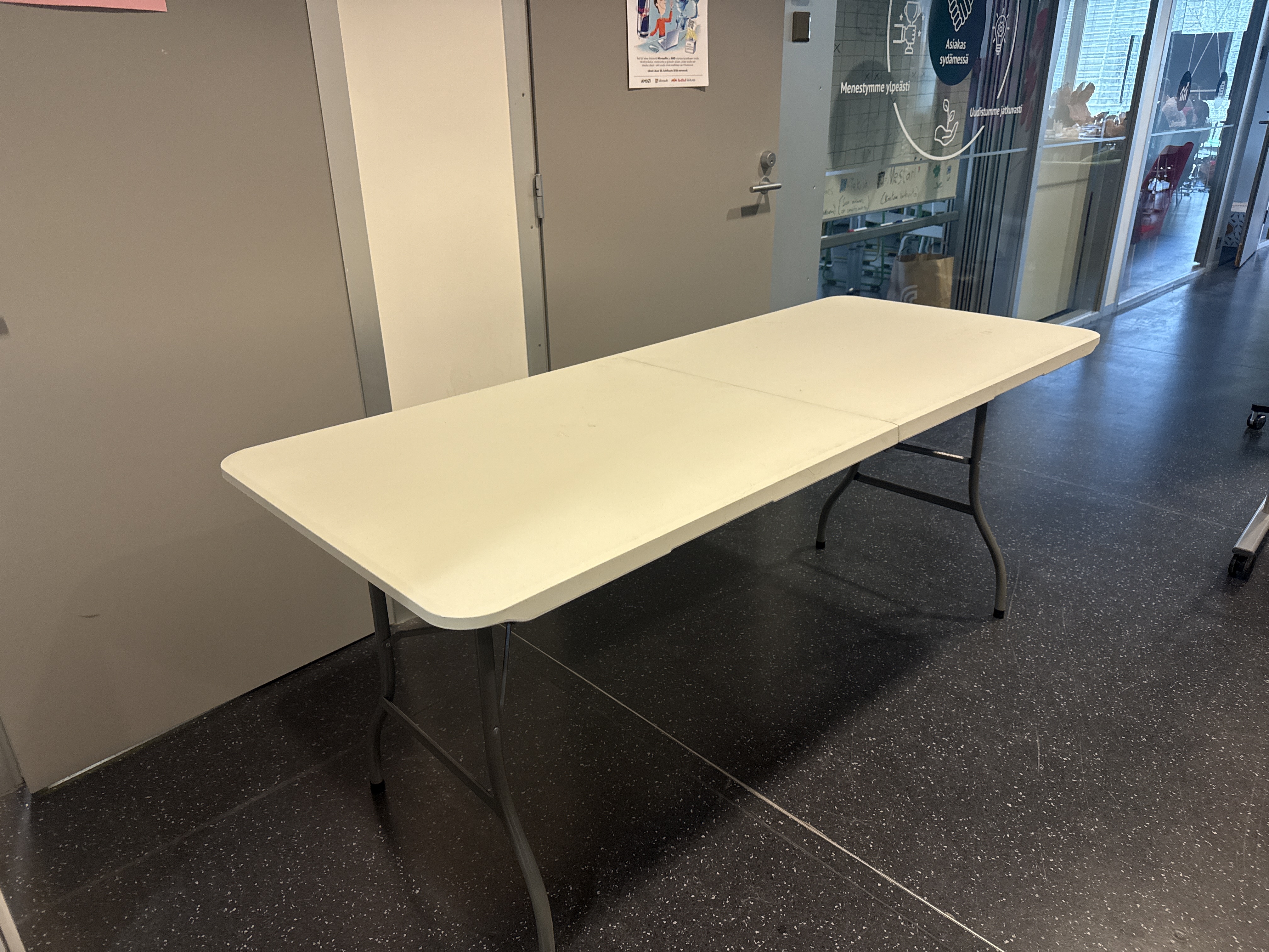Kokoontaitettava pöytä, 180 x 75 x 75cm