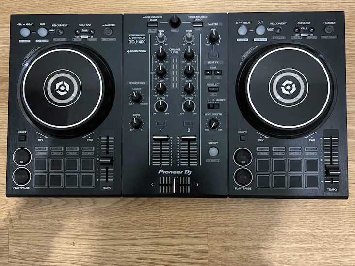 Ddj 400 controller