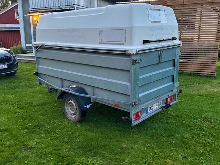 Tilhenger med hardtopp