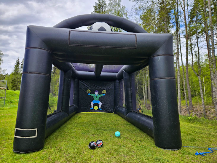 Uppblåsbar aktivitet, "straffsparken"