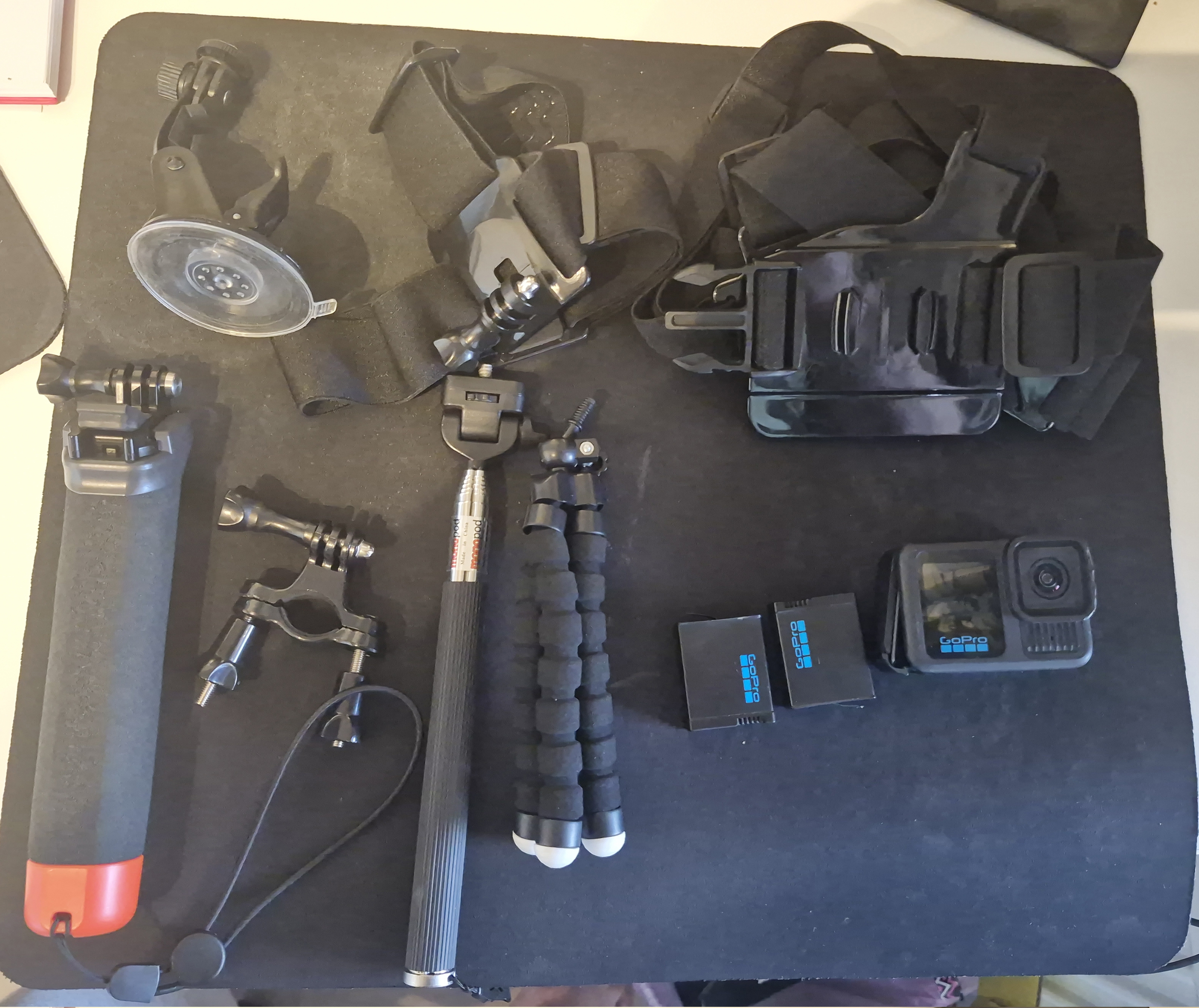 Gopro hero 13 + tarvikkeita