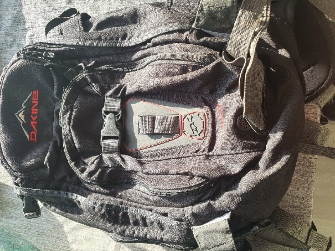 Praktisk ryggsäck med många fack