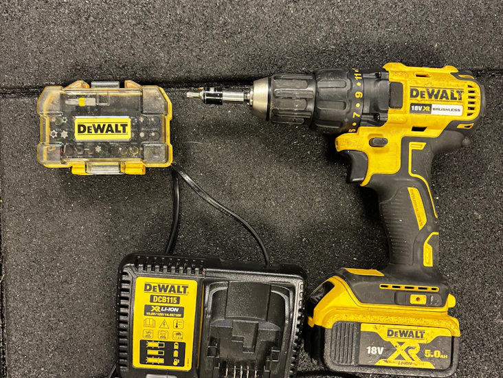 Dewalt borrskruvdragare