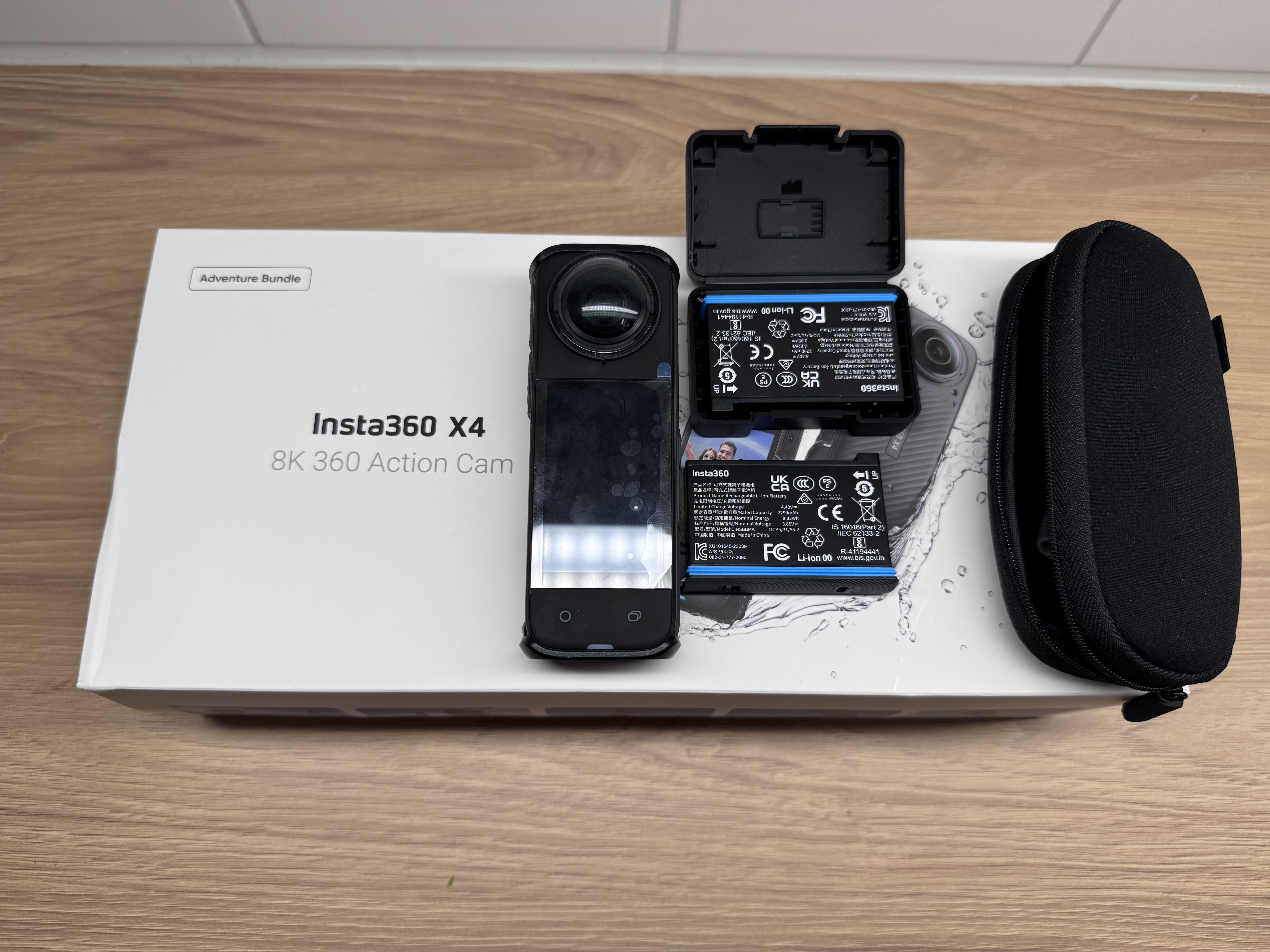 Insta 360 x4 8k action kamera med stativ