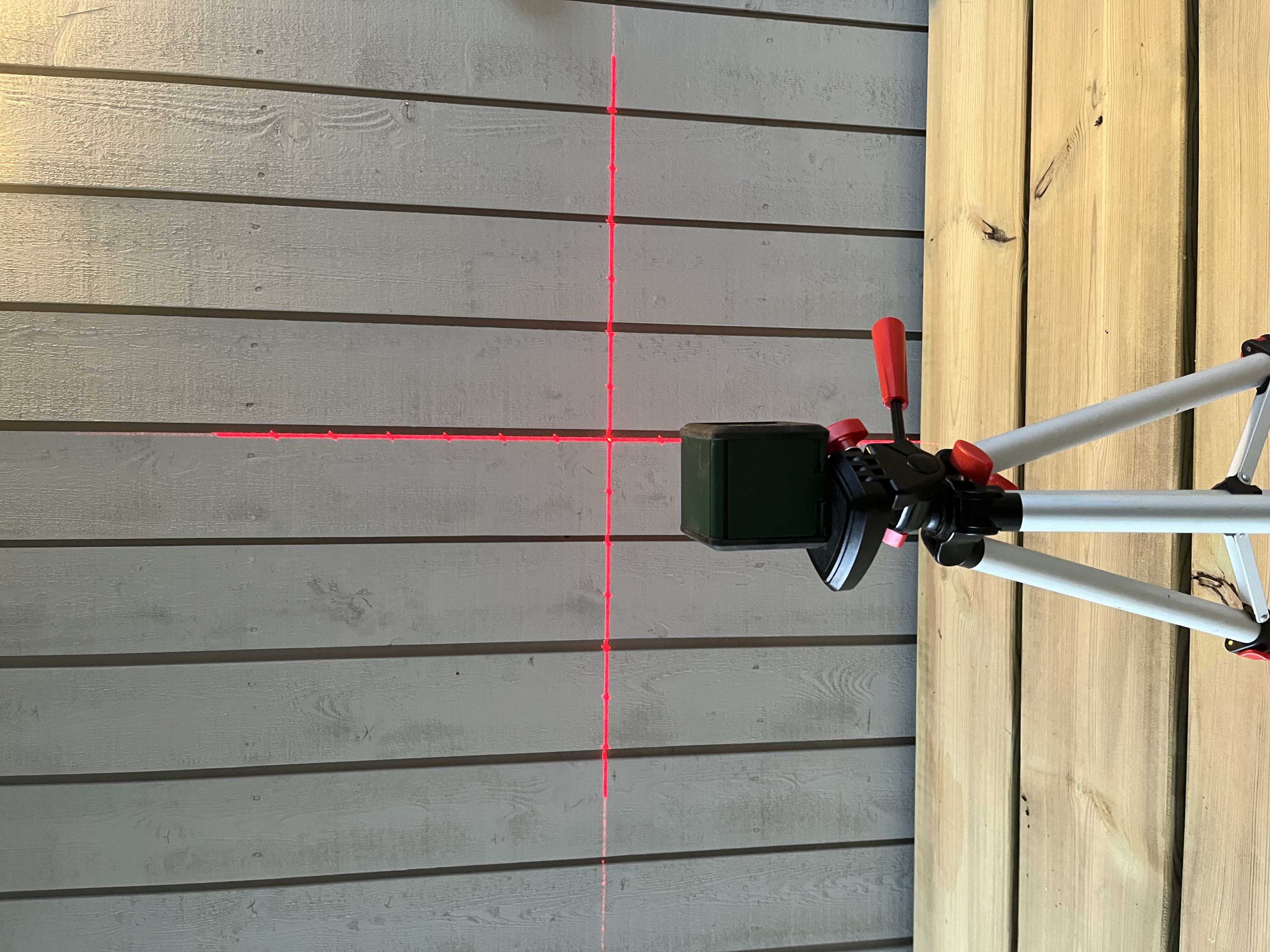Bosch krysslaser quigo plus inkl. stativ